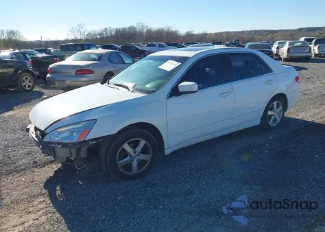 2004 Honda Accord 2.4 Ex from USA, damaged, VIN 1HGCM56714A096841